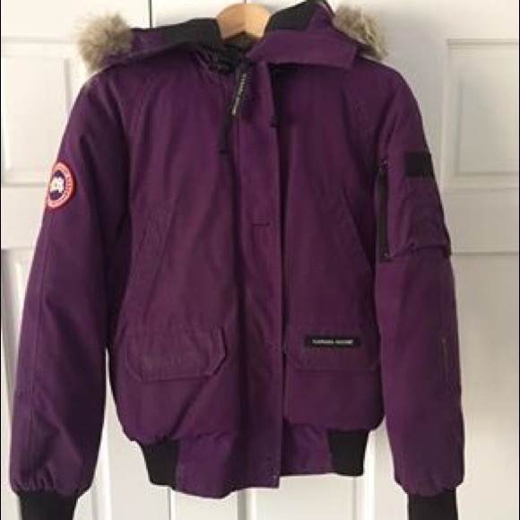 Canada Goose Jackets & Blazers - Canada goose women’s xs bomber Chilliwack